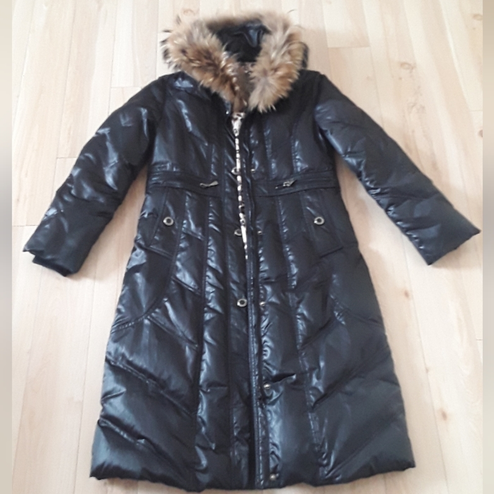 LONG PUFFER JACKET WITH HOOD